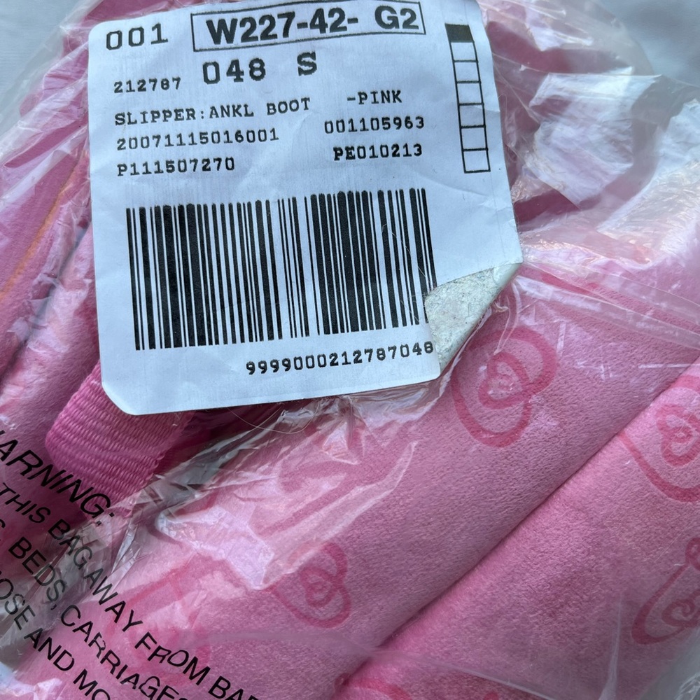 PINK Pink Dorm Slippers Size Small 5-6
